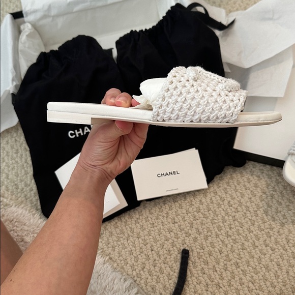 CHANEL White Slides - Picture 12 of 13